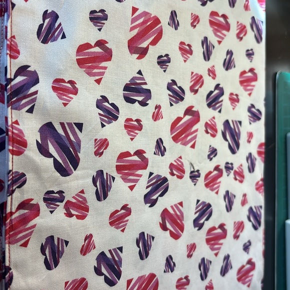 VALENTINE’S DAY TABLE RUNNER - Picture 3 of 4